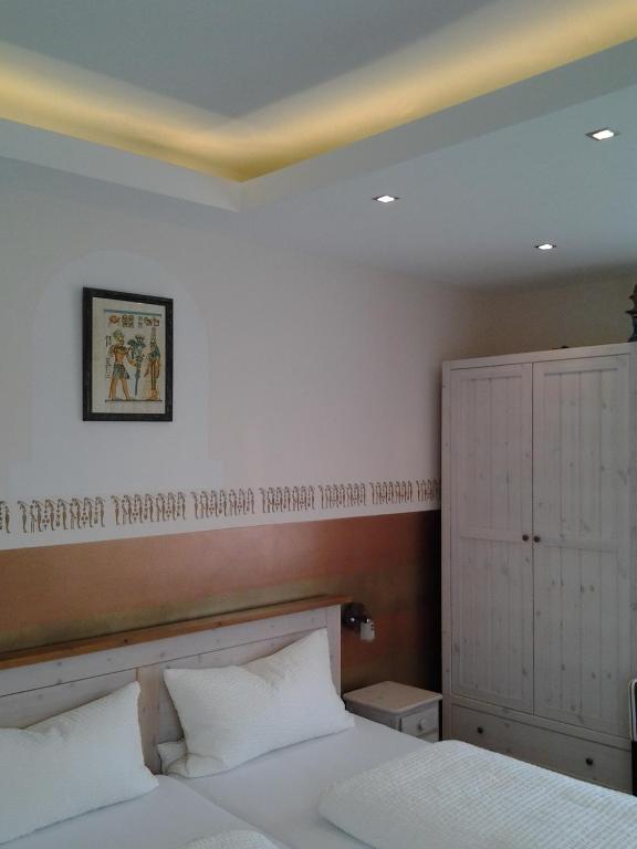 Lug Ins Land Wachsenberg Hotel Neusitz  Room photo
